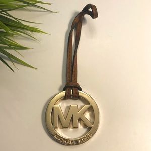 MICHAEL KORS Leather Loop Strap Bag Charm HangTag Keychain